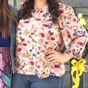 Floral 3/4 sleeve blouse